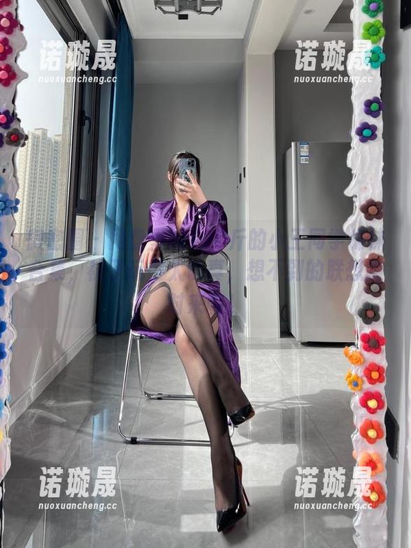 120斤的小王同学 微密圈 - 网盘里的120斤的小王同学棉袜合集,袜子玩得太认真,想不到的联想随时来临!