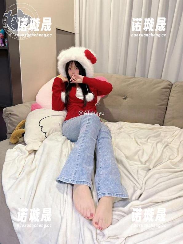 AT鲨的少女Cos分享：看看我怎样用假发把自己变成二次元！