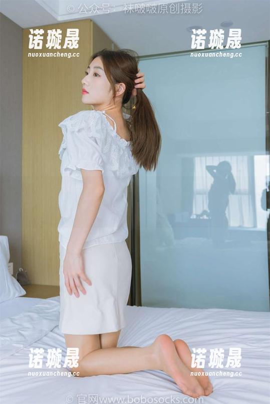 BoBoSocks袜啵啵 - 下载稚予的体操服图片，心中仿佛在开party，哈哈！
