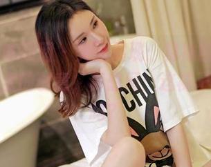 Feilin嗲囡囡 – 美图展现：棉袜的反叛，龙女宝宝的创意，真想问：这袜子能加班吗？