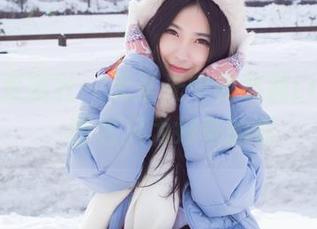 IMiss爱蜜社 – 无圣光中的莉莉Lily美腿，图包只为好奇的你