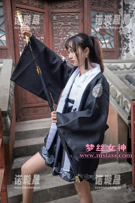 MSLASS梦丝女神 - 免费写真？寒霜的无敌主播姿态，真有那么好看嘛？