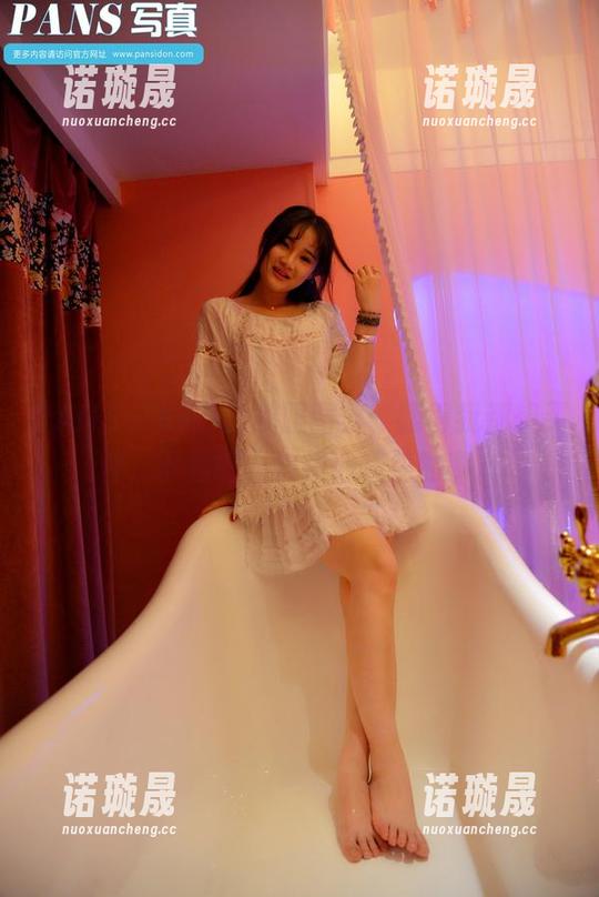 PANS - Kiki的礼服图集，翻得我都想买件，下载吧，别担心钱包的事。