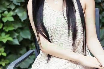TouTiao头条女神 – 脑海中竟浮现梦心玥与她的夏日图包，等会下载一下，让我再回味一遍。