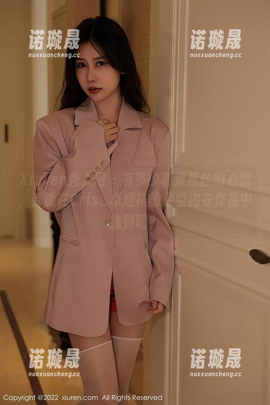Xiuren秀人网 - 有多少喜欢黑丝的心情，都能在Cris_卓娅祺的镂空内衣作品中找到吧？