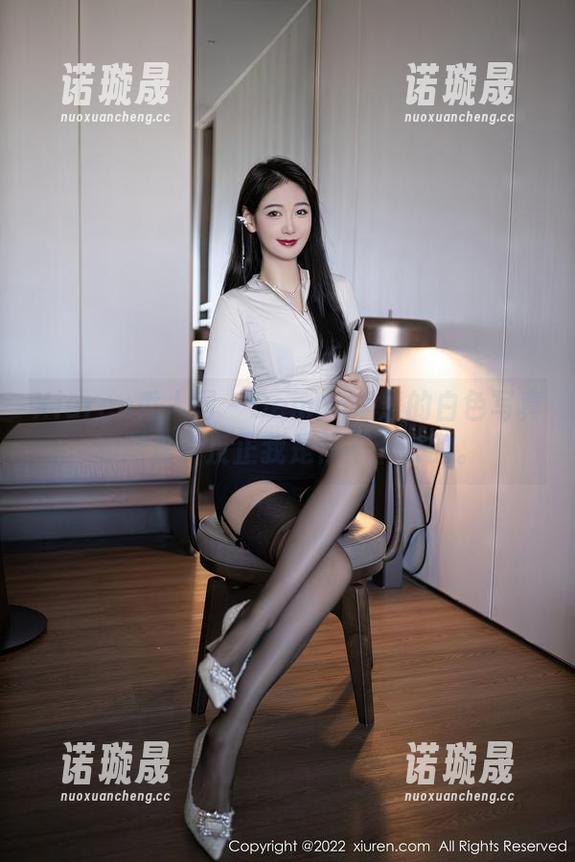 Xiuren秀人网 - Demon瑶瑶的白色写真和网盘：反正我是停不下来的。