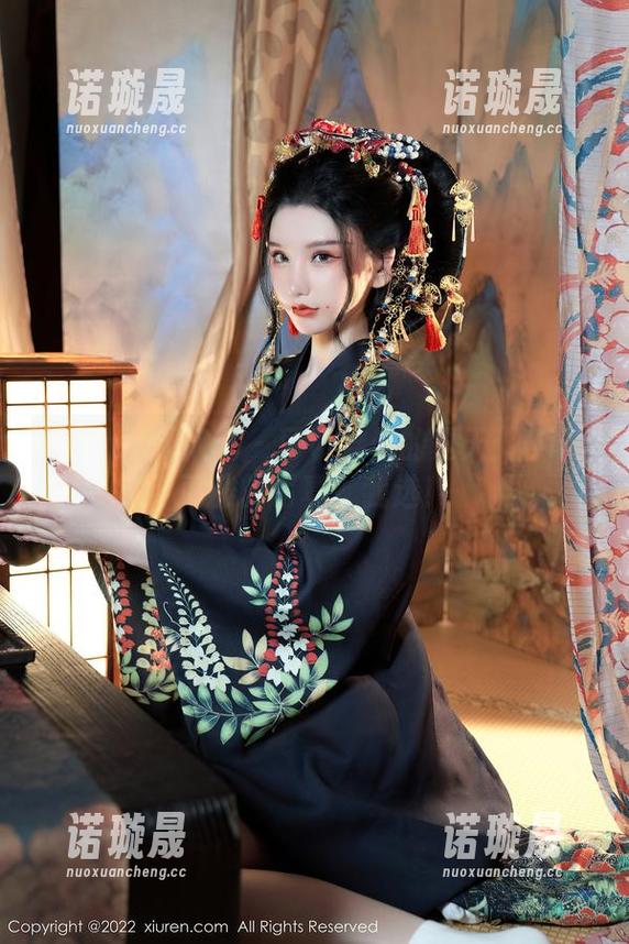 Xiuren秀人网-Niki可雅 Xiuren秀人网 - 可以穿越的夏天:Niki可雅的写真?我选!