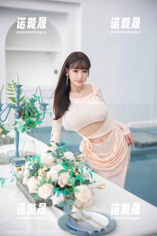 Xiuren秀人网-王伊纯 Xiuren秀人网 - 王伊纯兔女郎写真——柔软与凌厉的完美结合。