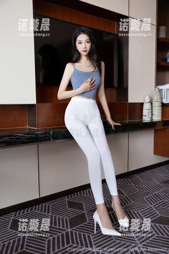 Xiuren秀人网-绮里嘉ula Xiuren秀人网 - 不负韶华,绮里嘉ula皮衣高清写真–你以为我只看衣服吗?