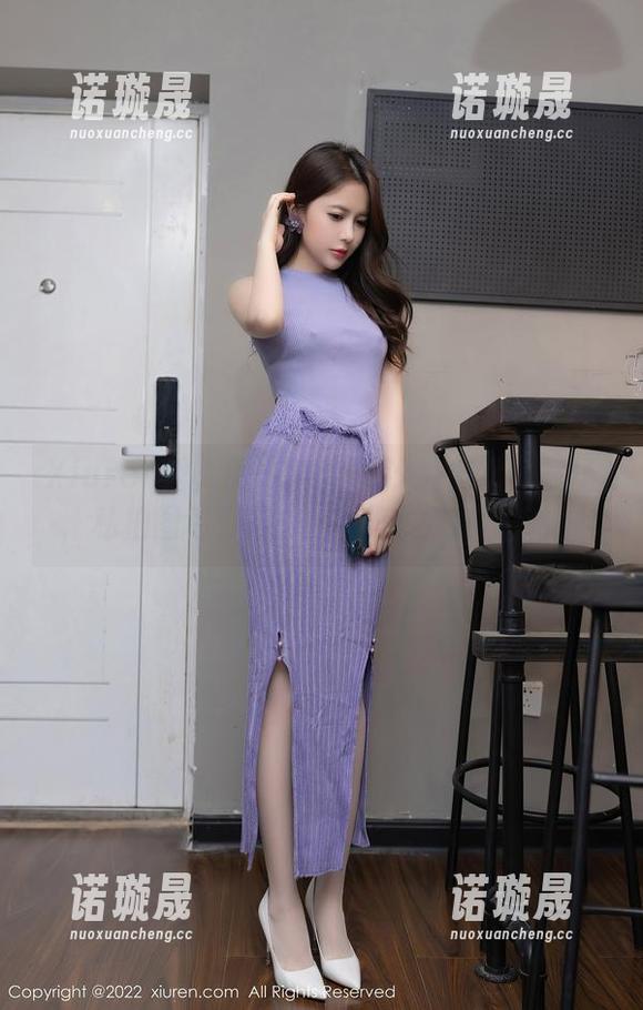Xiuren秀人网-金悦汐 Xiuren秀人网 - 当金悦汐撞上女王气场,私拍图包开启你的自信之旅,哈哈!