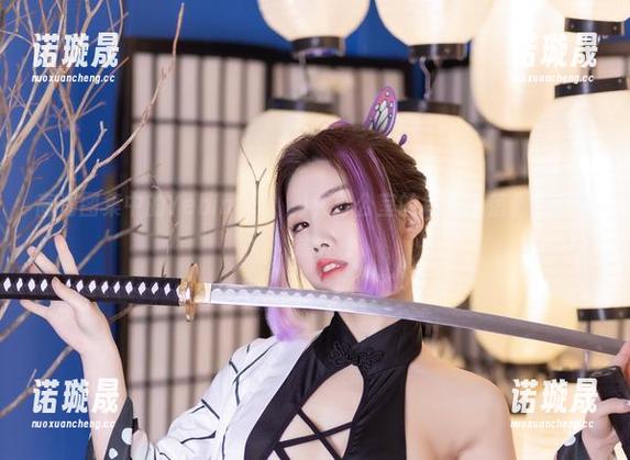 高清图集中的Yebin(전예빈)，办公室的每一角落都隐藏着意外