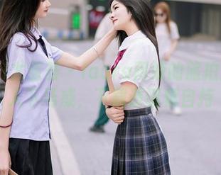 YouMi尤蜜荟 – laura阿姣的旅拍直接给人下马威，下载请谨慎自持