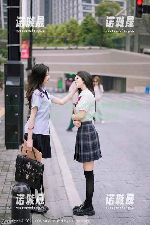 YouMi尤蜜荟-laura阿姣 YouMi尤蜜荟 - laura阿姣的旅拍直接给人下马威,下载请谨慎自持