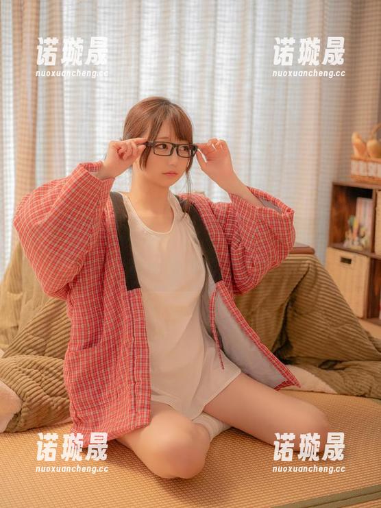 nagisa魔物喵 这才叫‘棉袜摄影’:nagisa魔物喵的图包竟然能香到骨子里!