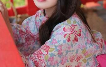 wuyo(우요)的一幅白丝作品，居然能让我脑海里飘过那么多画面