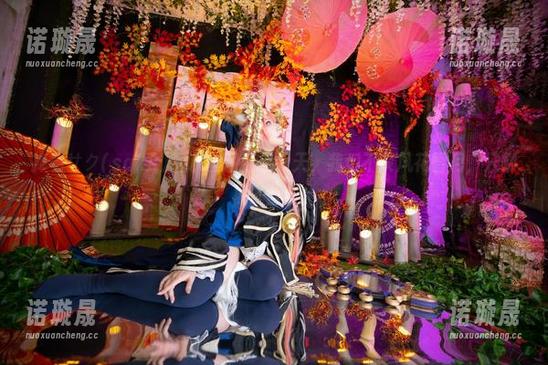 捧着サク(saku)的灰丝图包：今天，我们不谈风花雪月，只聊袜子哲学！