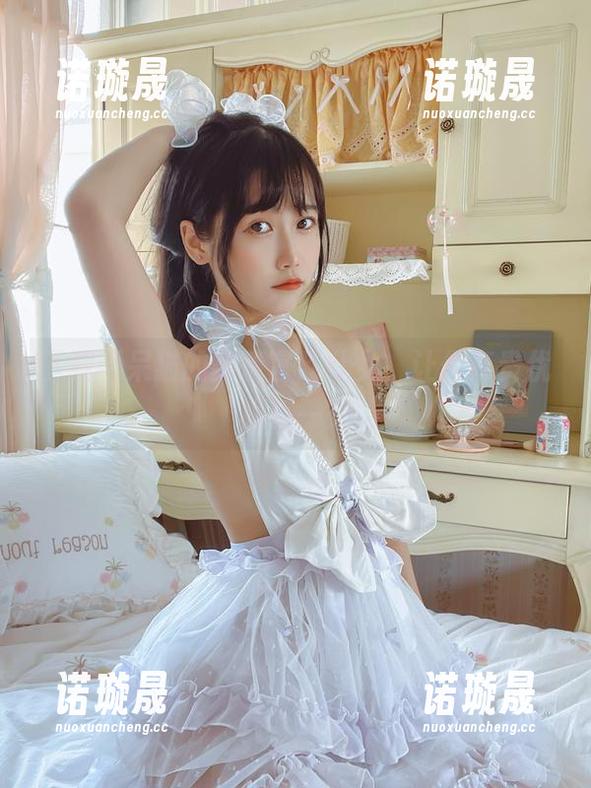 下载不呆猫的高清宫廷仕女，让你高贵优雅每一天