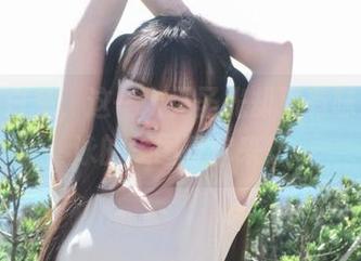可可小白兔，这一次无圣光却更有味道，游泳的美图等你来！