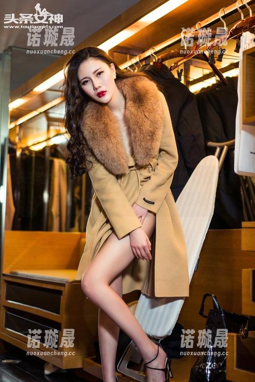 头条女神-月音瞳 头条女神 - 拯救无聊,月音瞳的豹纹写真,再看一眼图片,是否有新发现?
