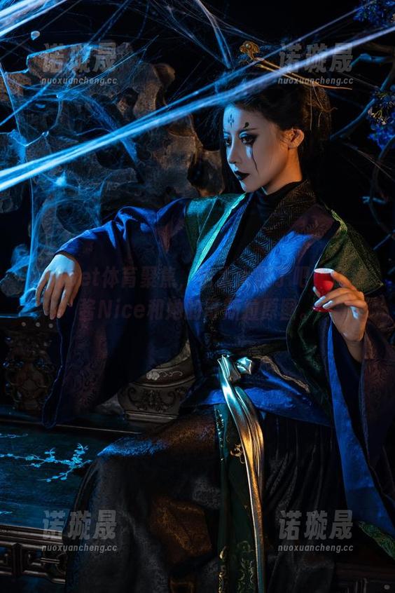 在线bet体育聚焦，也太大胆了吧，奈汐酱Nice和她的哥斯拉原图。