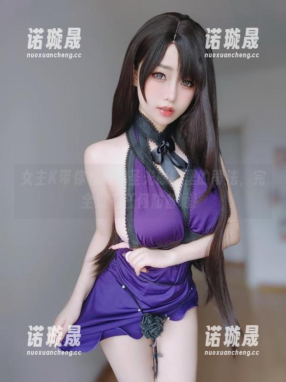 女主K带你看看无圣光原图里的蒂法，完全没有任何防备啊！