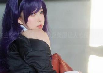 女主K：我姐姐说，免费美图让人心情大好！