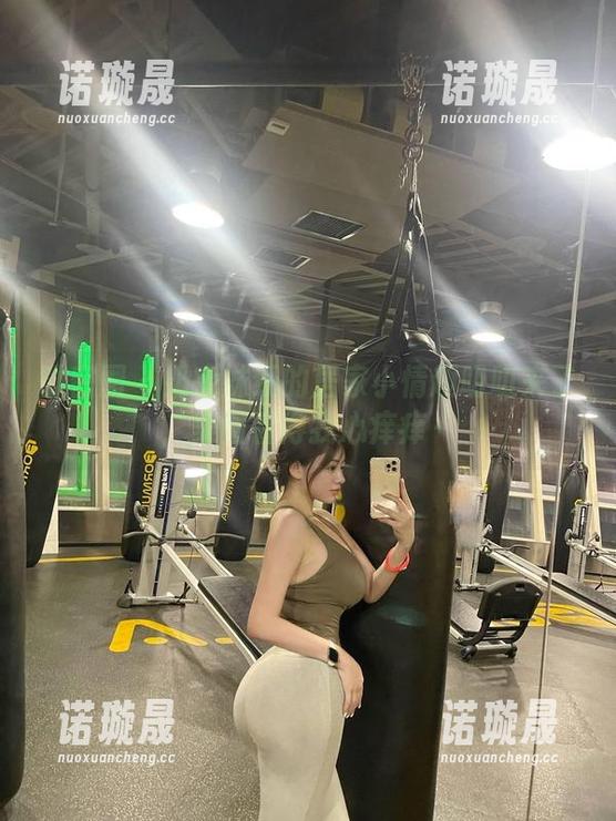 奶宝妹纸 微密圈 - 奶宝妹纸的居家小情趣叨叨来了,美图看得我心痒痒~