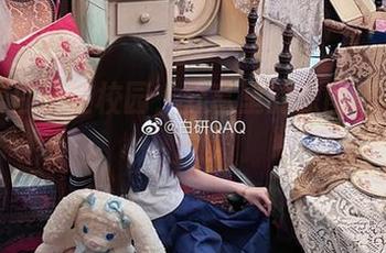 当妖君白研在校园，分享里的原图让人嘴角上扬