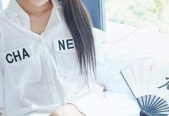尤蜜荟 – 分享苏小曼连衣裙的小插曲，简直让你摸不着头脑