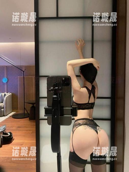 左公子666 微密圈 - 左公子666写真集:空乘女友居家指南,下载成功!快来收心吧!