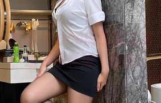微密圈 – 张思允nice的瑜伽之旅：美图包，还是求真版？哈哈！