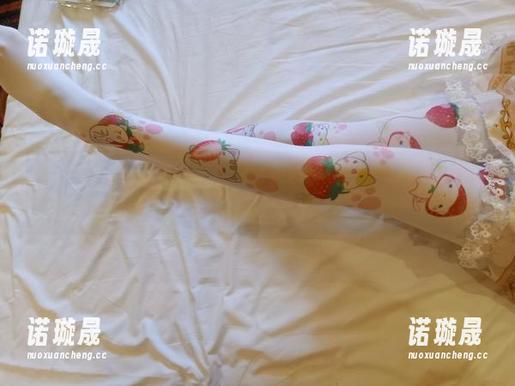 想要个公主抱 “想要个公主抱”&Dva泳衣——一组作品,轻松俘获你的目光!