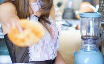 推女神 – 水手服的日常：歆小兔chobits在海边打酱油——可别把她当成船员！图册来啦！