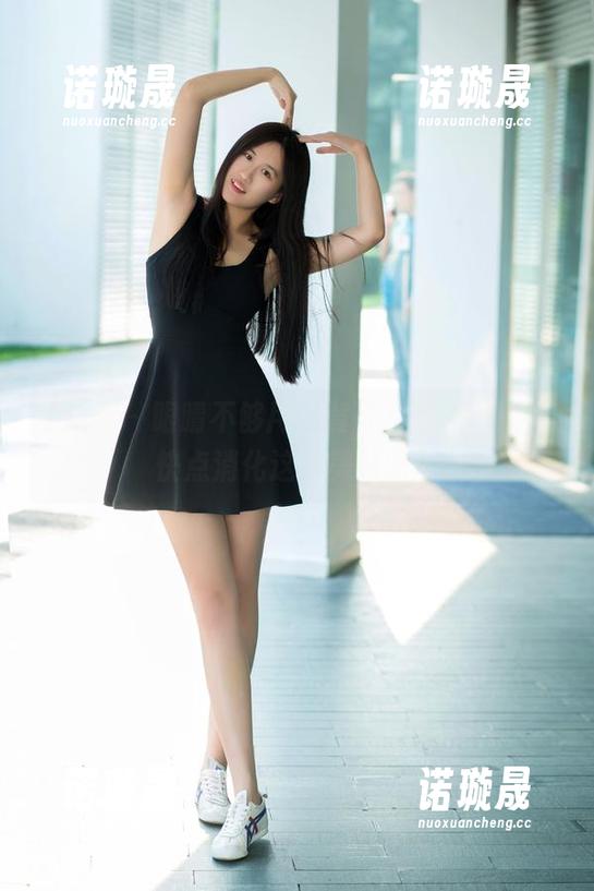 推女郎 - 眼睛不够用！黄可JK照片集合，快点消化这份美好吧！