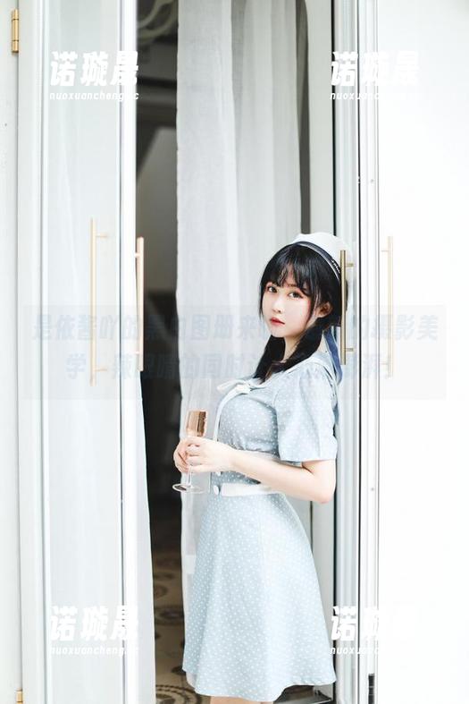 是依酱吖的黑白图册来啦，最新的摄影美学，辣眼睛的同时让人心潮澎湃！