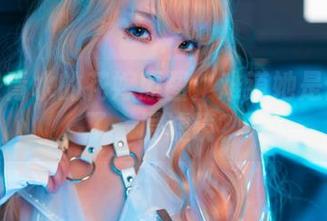 捉住是青水的花嫁原图：难道她是偷偷加了一层滤镜？