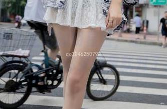 梦丝女神 – 左耳的明星脸，想要全套图？小都灵说，你来这里就对了。