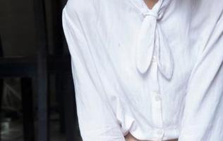 梦丝女神 – 在王娇娇的镂空图前在线发呆，无限真空，无限美好！