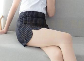 森萝财团 – 小夜的私拍奇遇：黑丝与厚黑砕面完美邂逅合集