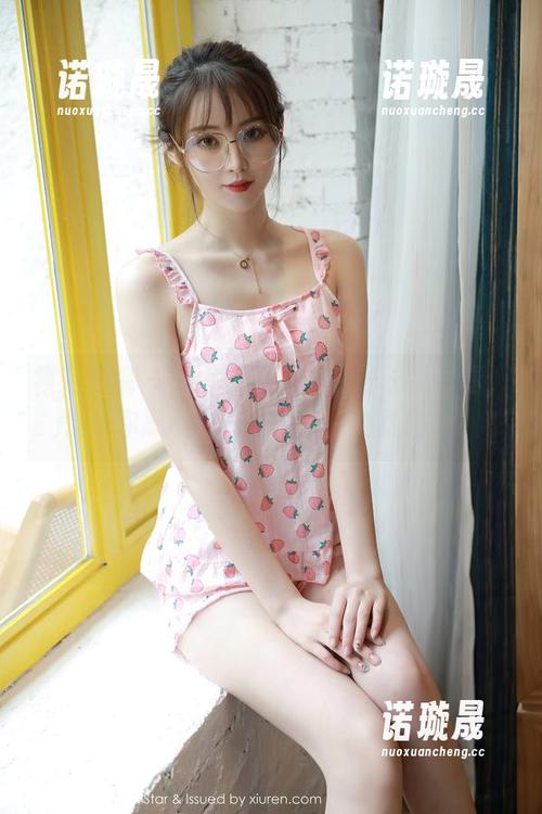 模范学院 - Emily顾奈奈酱的长腿写真，保证你忍不住多看几遍，免费的哦！