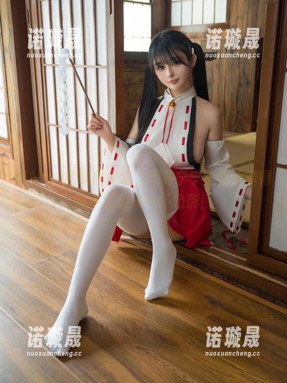 最Nice的制服概念，樱井宁宁这画面看得我不禁想来一杯奶茶！