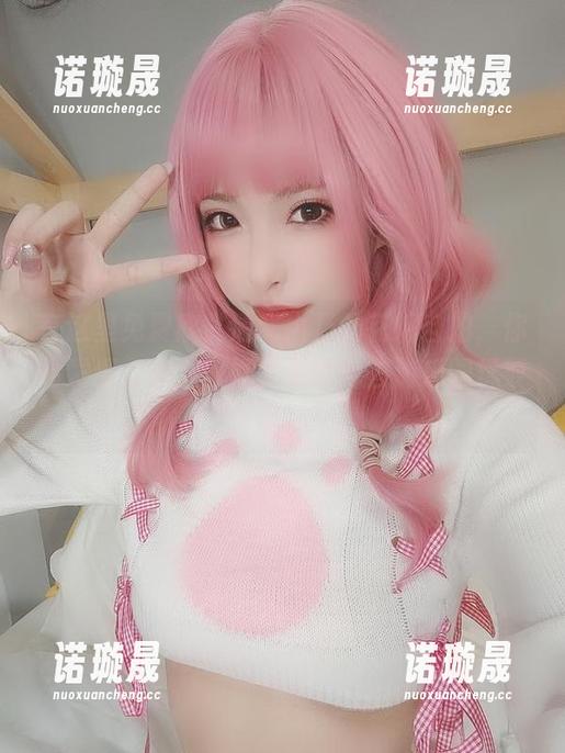 清水由乃 在这里免费欣赏清水由乃的花嫁自拍,你会发现,她那身婚纱更适合去游乐园玩耍呢!