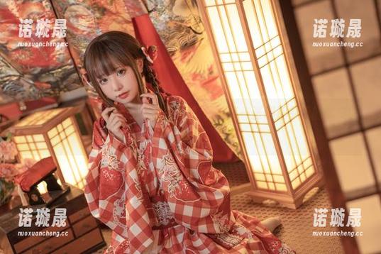 爆机少女喵小吉 爆机少女喵小吉的黑白摄影,图包里的每一张都正中我的审美腹肌。
