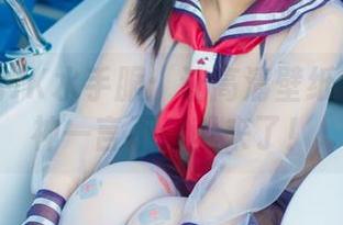 猫九酱的JK水手服：让高清壁纸里这位女神一言不合就来了！