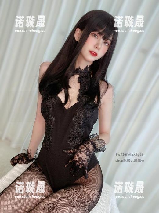 眼酱大魔王w 一组美图,怎能不被眼酱大魔王w的双马尾吸引?