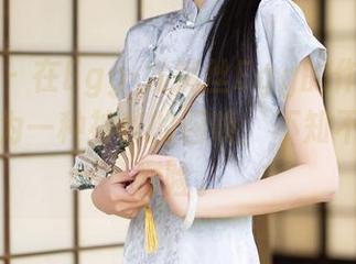 秀人网 – 在Egg-尤妮丝Egg的作品中，吊带成为一种神秘的召唤，不知不觉想去探险。