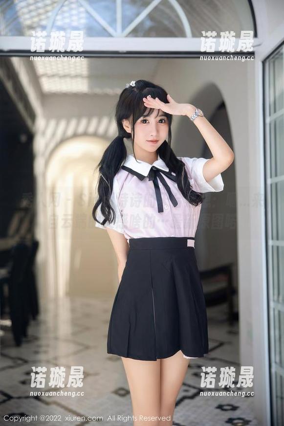 秀人网 - Sissi诗诗的天台感想：嗯...来自云端的灵感啥的…最新原图喏