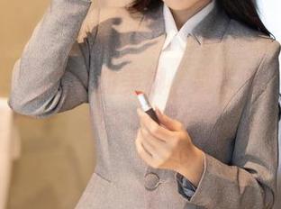 秀人网 – 冯木木的美脚，别犹豫，免费下载带回家！