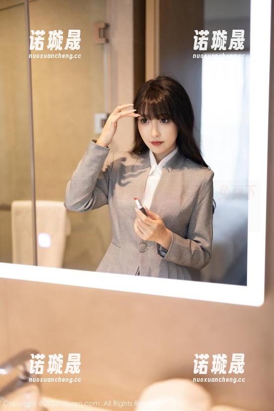 秀人网-冯木木 秀人网 - 冯木木的美脚,别犹豫,免费下载带回家!