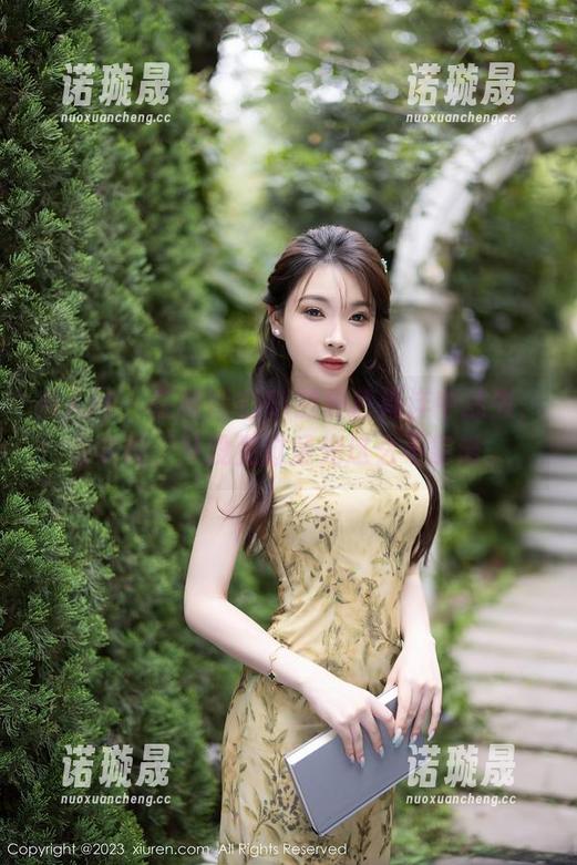 秀人网-黄婧GIGI 秀人网 - 在黄婧GIGI的粉色海洋中迷失,老实说,从没见过圣光这么不靠谱。